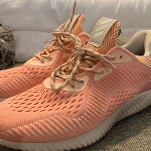 Adidas Alpha-bounce pink size 8